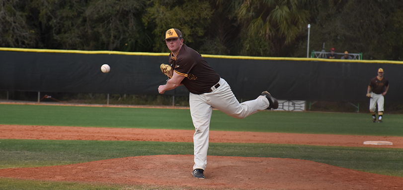 Senior Spencer Berg