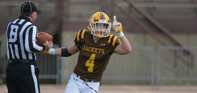 Football Team Drops Homecoming Game to Otterbein, 33-30
