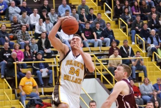 Payne Scores 25 as Jackets Beat Alma (Mich.)