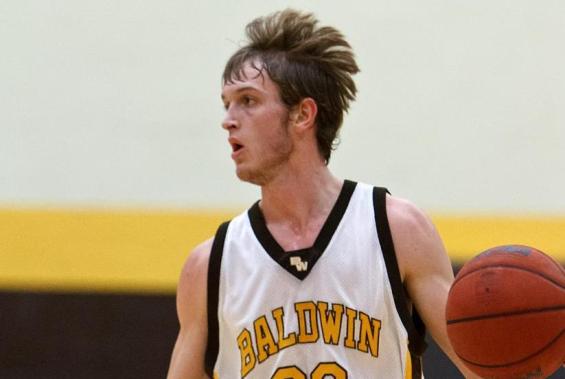 Men's Basketball Team Falls To Wilmington