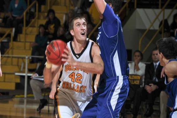 Yellow Jacket Men Fall To Mount Union