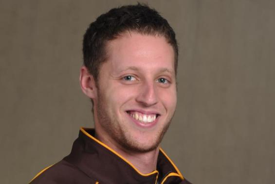 Swimming & Diving compete at Calvin College