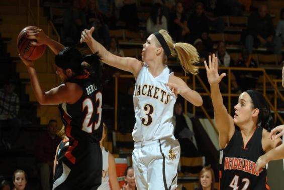 Women's Basketball Team Falls To No. 24 Otterbein