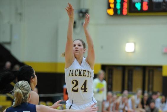 Yellow Jackets Fall to No. 12 Mount Union