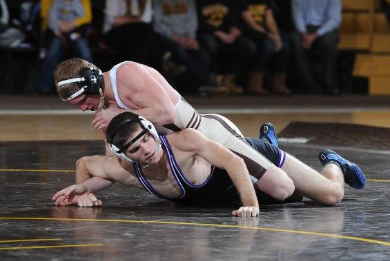 BW Wrestlers Finish 13th at Wheaton (Ill.) Tourney