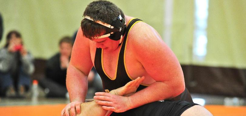 Joe Belford sealed the victory with a pin in 1:06.