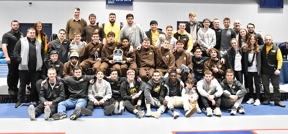 2023 NCAA Division III Central Regional Champions 
(Photo Courtesy of Rob Becker '04)