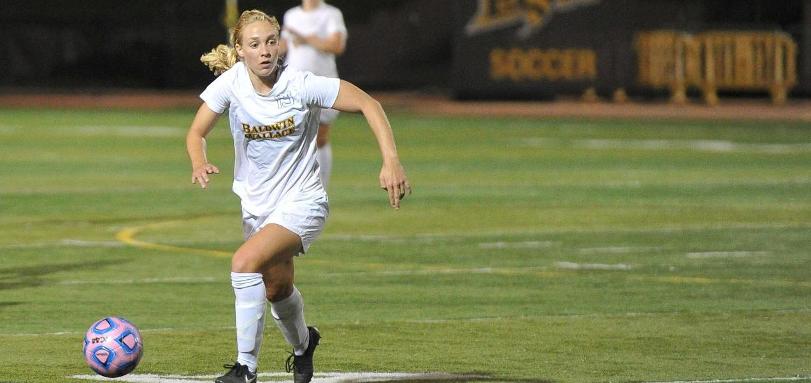 Sophomore Anna Poptic