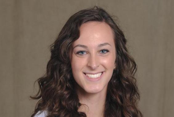 Volleyball Team Splits A Pair of Matches at DePauw Invitational